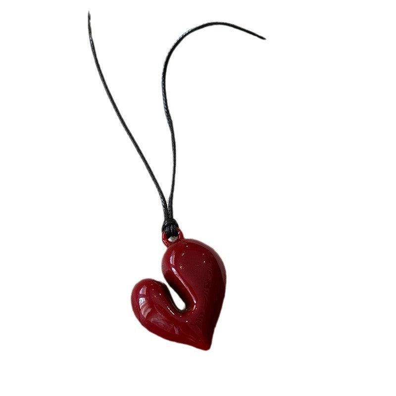 Rian's irregular heart necklace